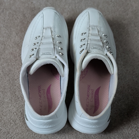 Skechers White Slip-On Sneakers with Pink Insole Accents - Picture 2 of 8